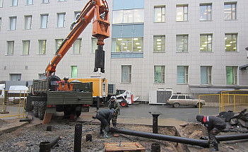 Погружение винтовых свай 325 мм УБМ 85