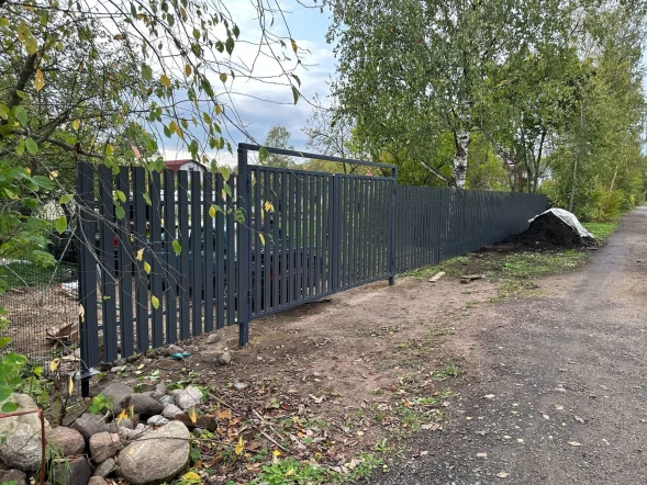 Забор из штакетника купить в Санкт-Петербурге